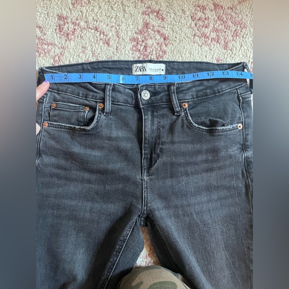 Zara The Skinny Pearl Black Distressed jeans size 6 - Picture 5 of 7